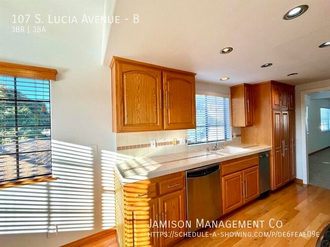 Building Photo - 107 S Lucia Ave