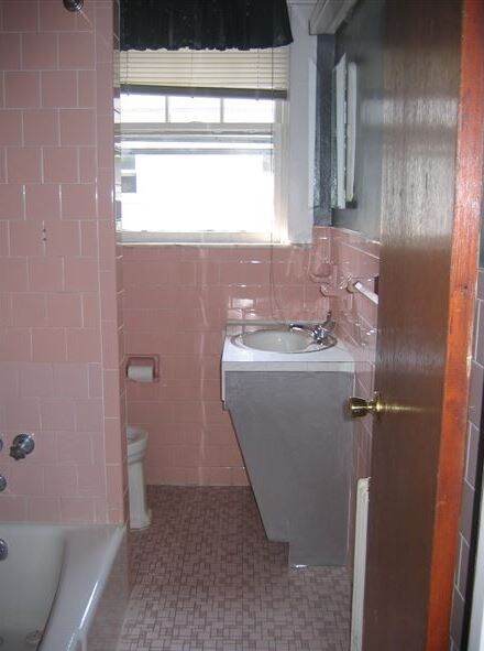 Building Photo - 259 Rochambeau Ave