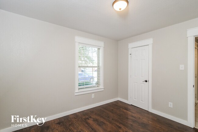 Building Photo - 1105 Eagle Claw Dr