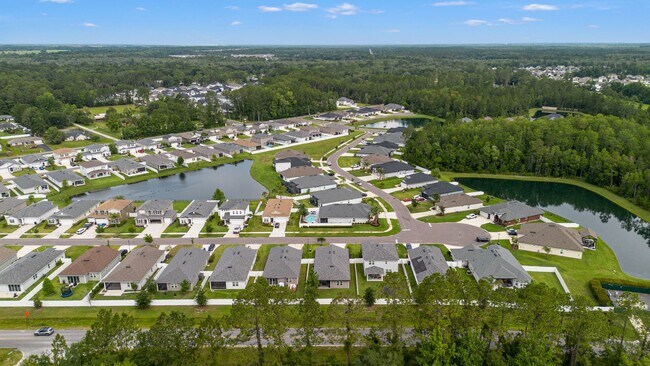 Building Photo - Serenity in Green Cove Springs!