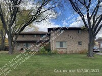 Building Photo - 2-BDR 2-BTH ApT w/ Fireplace, Laundry, AC,...