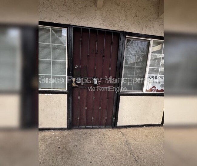 Building Photo - 364 S Ironton St