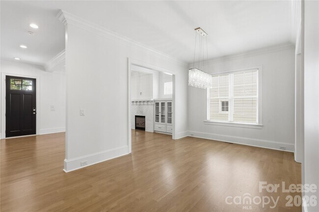 Building Photo - 404 Iverson Way