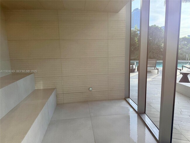 Building Photo - 488 NE 18th St