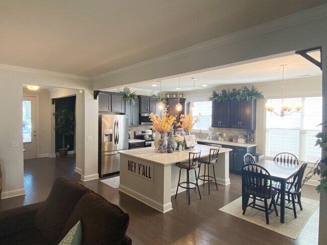 Building Photo - 3730 Sage Dr