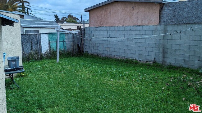 Building Photo - 832 W Imperial Hwy