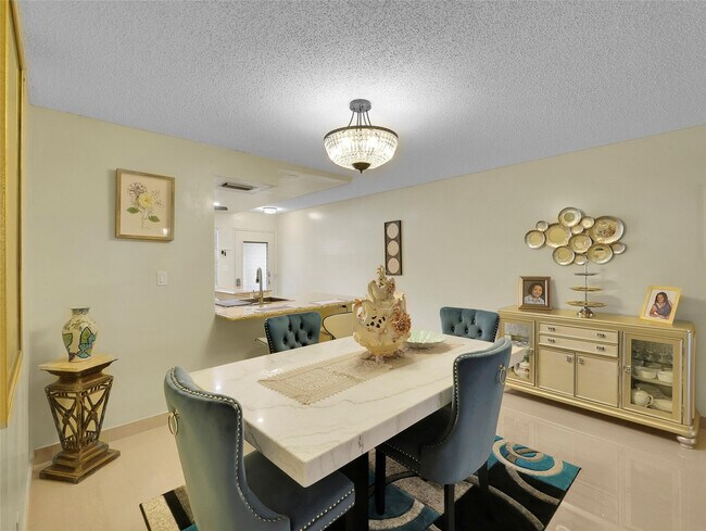 Building Photo - 3405 Bimini Ln