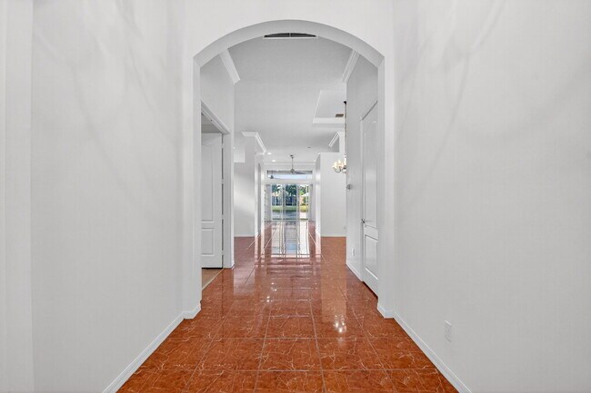 Building Photo - 7145 Veneto Dr