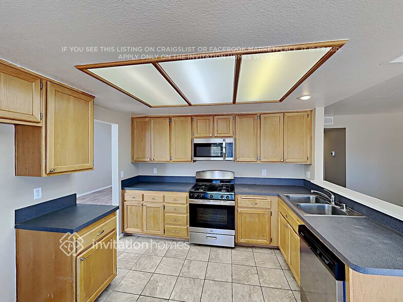 Building Photo - 39942 Falcon Way