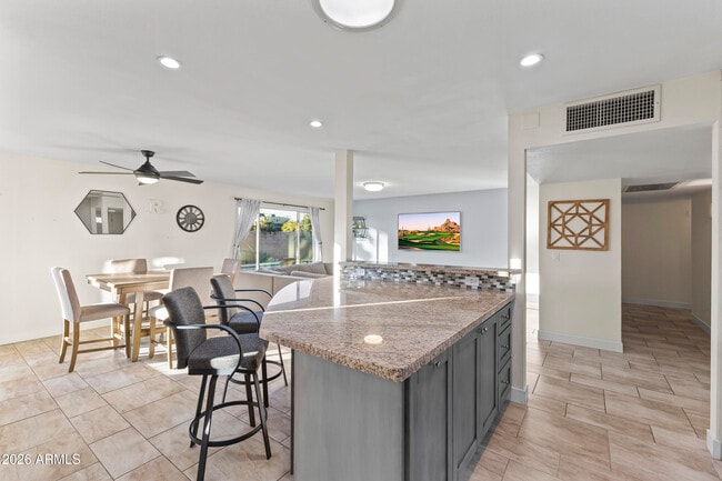 Building Photo - 5245 E Acoma Dr