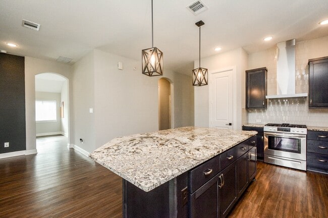 Building Photo - 2902 Tanager Trace