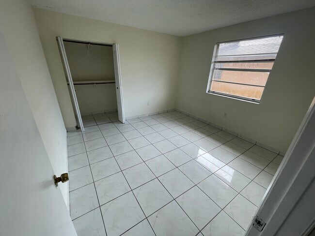 Badroom 1 - 3500 SW 24th St