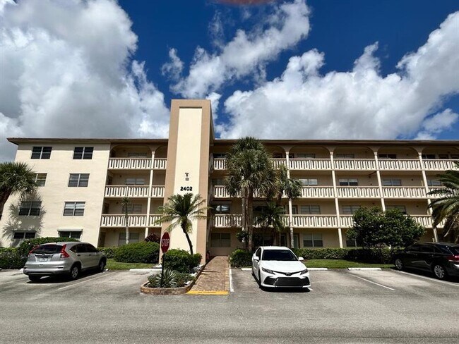 Building Photo - 2402 Antigua Cir