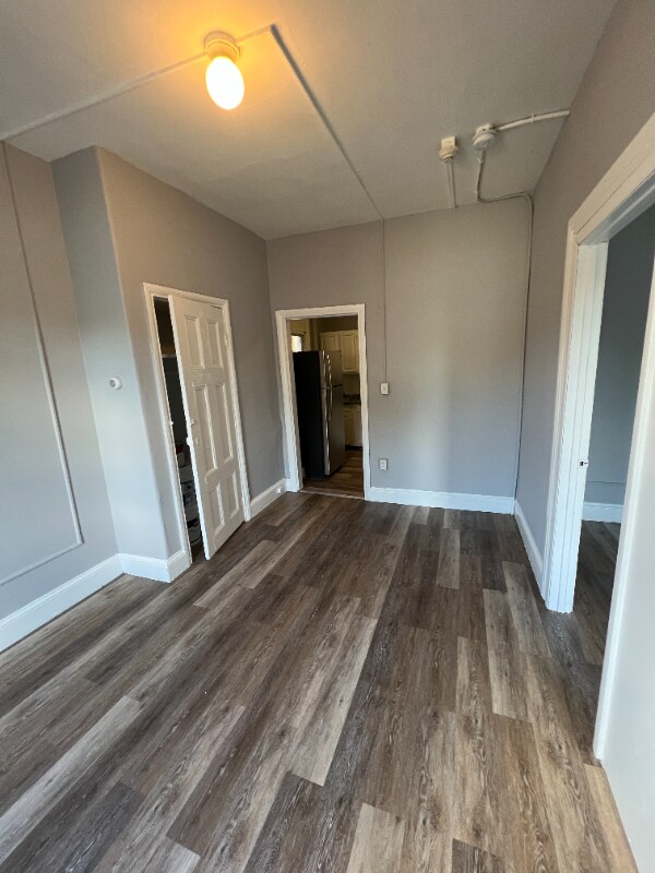 Building Photo - 806 Ferry St