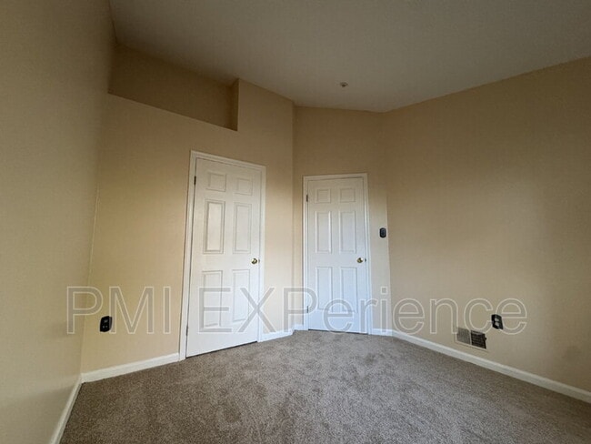 Building Photo - 12740 Wedgedale Ct