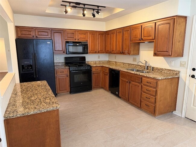 Building Photo - 11810 Rain Forest Cove