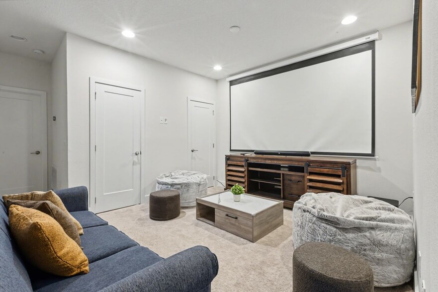 Building Photo - 17416 Hidden Forest Dr