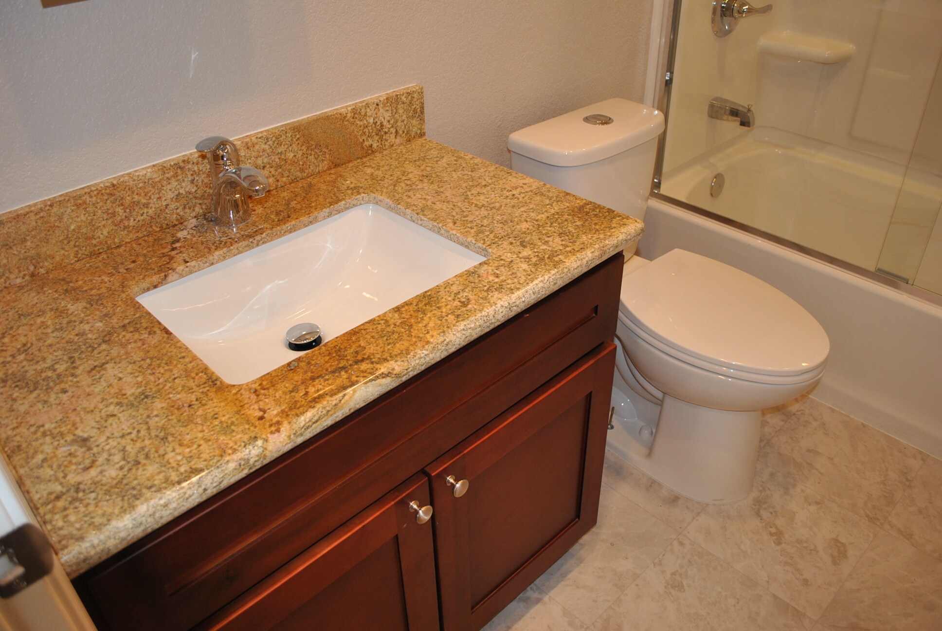 Building Photo - 21391 Locust St