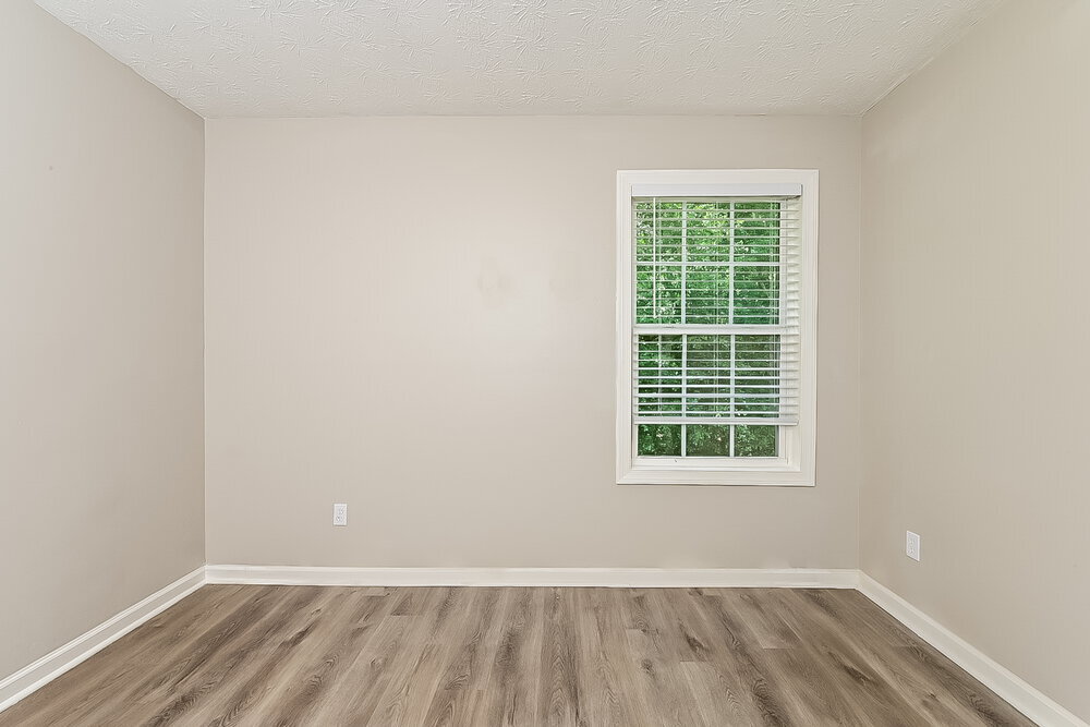 Building Photo - 220 Cranesbill Way