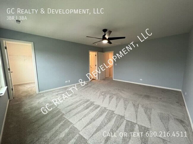 Building Photo - ***WOODLORE ESTATES / 3 BDRM / 2.5 BTH / A...