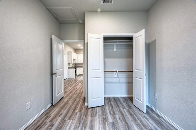 Building Photo - 9599 Darkwood St