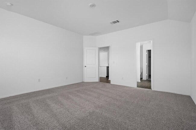 Building Photo - 325 Escondido Cir