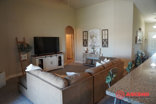 Building Photo - Immaculate Home in Wasco!