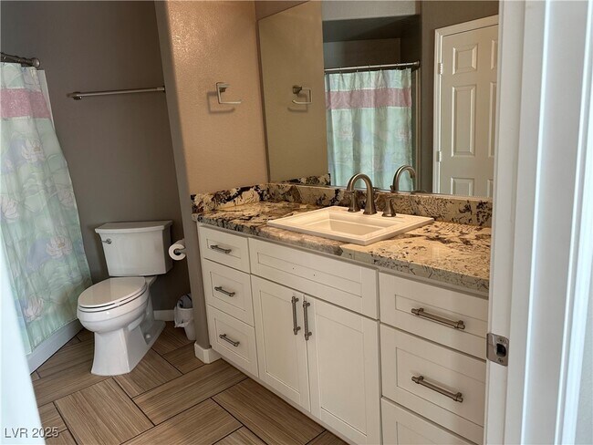 Building Photo - 7119 S Durango Dr