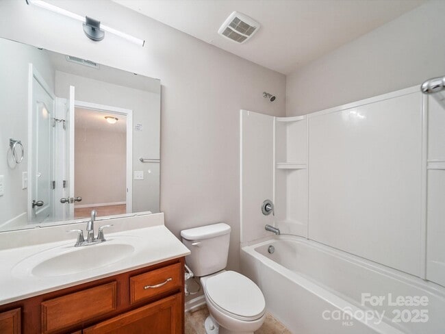 Building Photo - 10327 Rutledge Ridge Dr NW