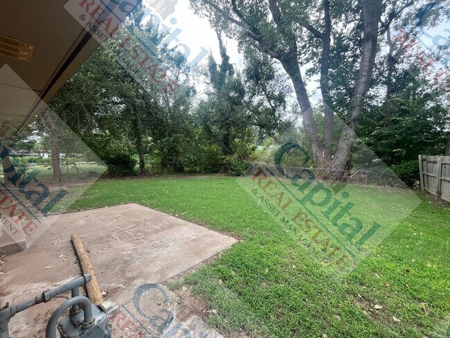 Building Photo - Adorable home W/ MOVE IN SPECIAL!