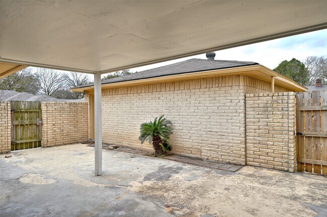 Building Photo - 11203 Verlaine Dr
