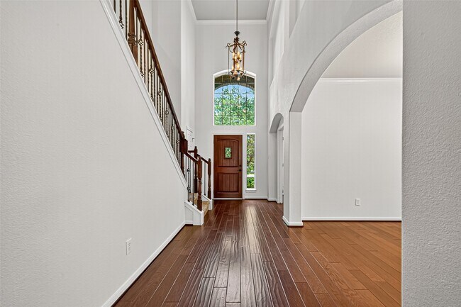 Building Photo - 15 Hadlock Pl