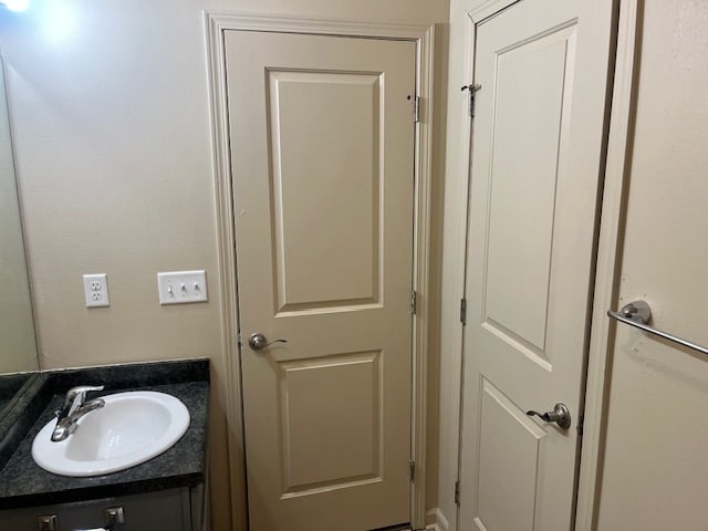 Building Photo - 3127 17th Ave W