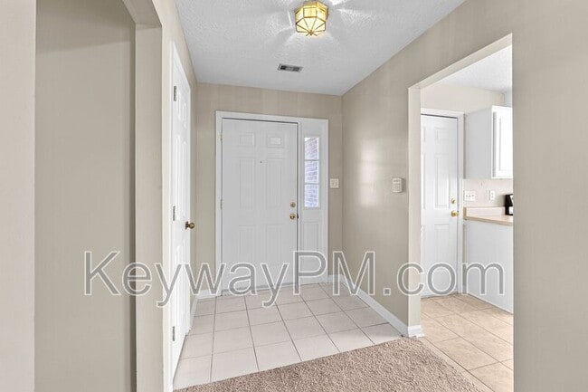 Building Photo - 124 Summerfield Cir