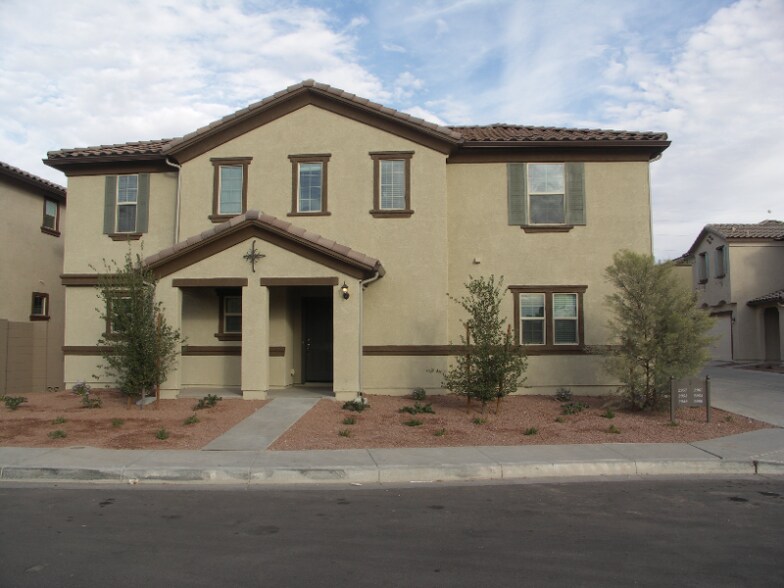 Primary Photo - 2949 S Colorado St