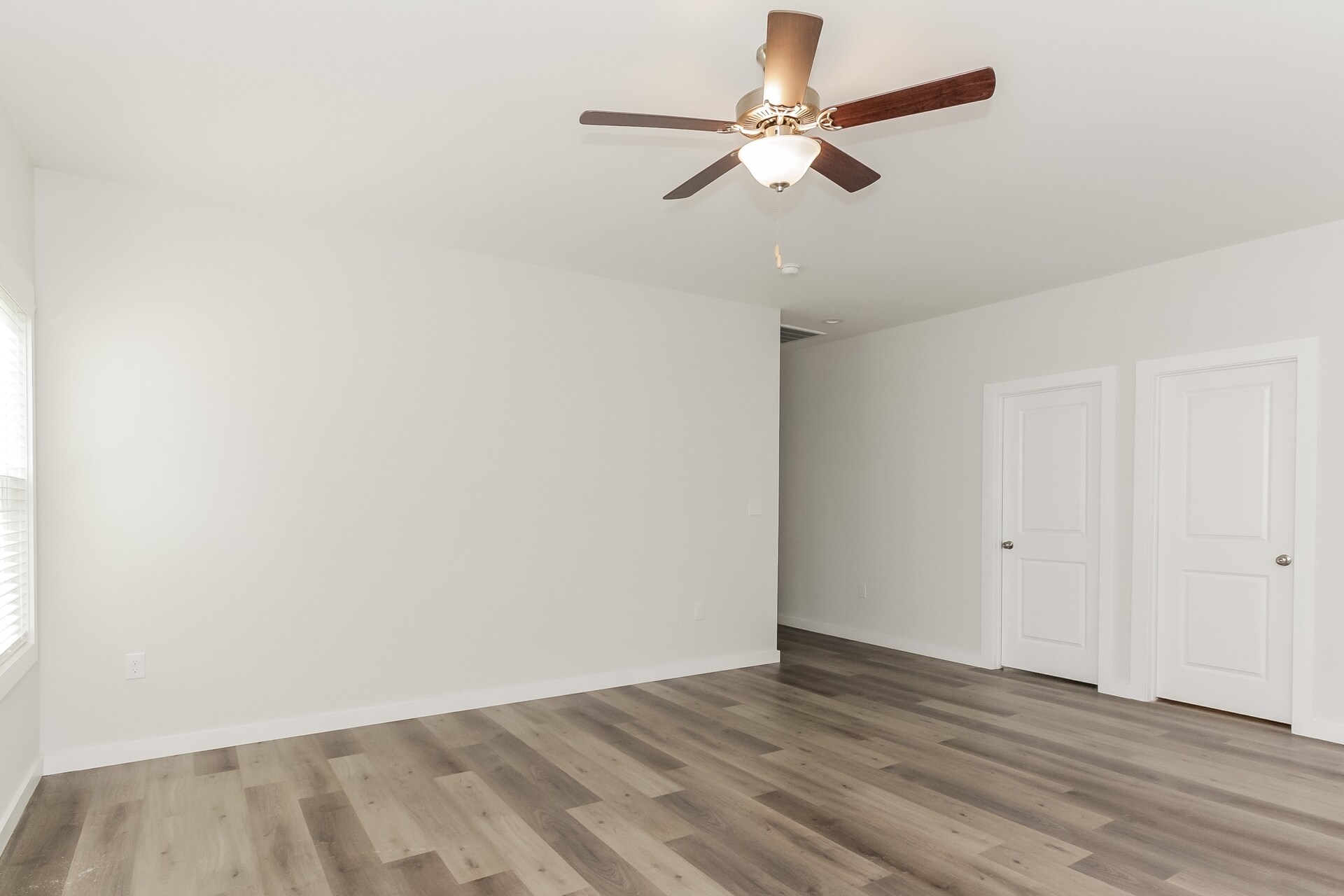 Building Photo - 5507 Laborde Ave