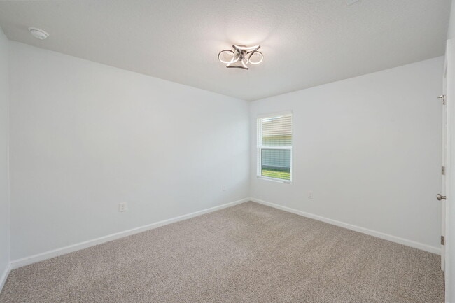 Building Photo - 522 Mary Lou Way