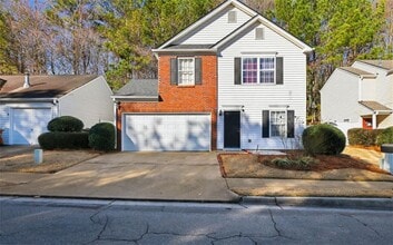 Building Photo - 205 Oak Grove Way