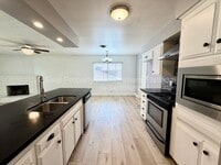 Building Photo - 5694 N 9th St