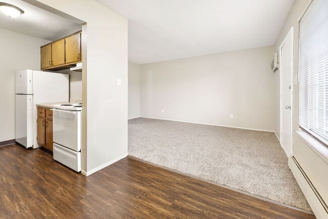 Building Photo - 17020 Raupp Rd