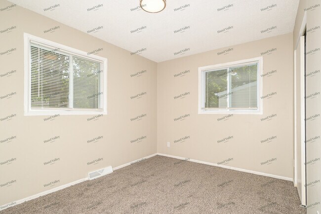 Building Photo - 1140 Baron Ave