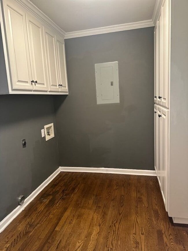 Building Photo - 3 Bed/2 Bath Home - Minutes from SJAFB, Sh...