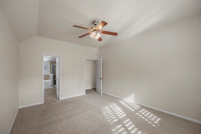 Building Photo - 22110 Field Green Dr