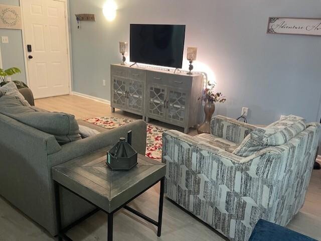 Building Photo - 200 Scotia Dr