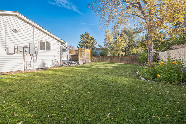 Spacious Backyard - 10482 Hoyt St