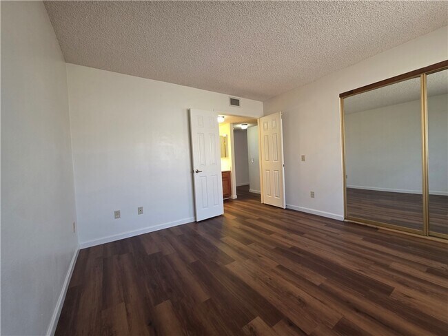 Building Photo - 1190 Ramar Rd