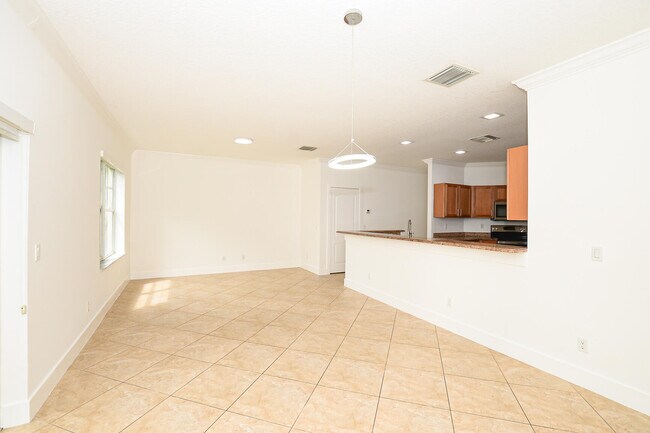Building Photo - 3929 Sabal Way