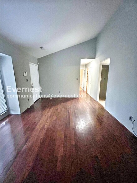 Building Photo - 6712 Magnolia Ct