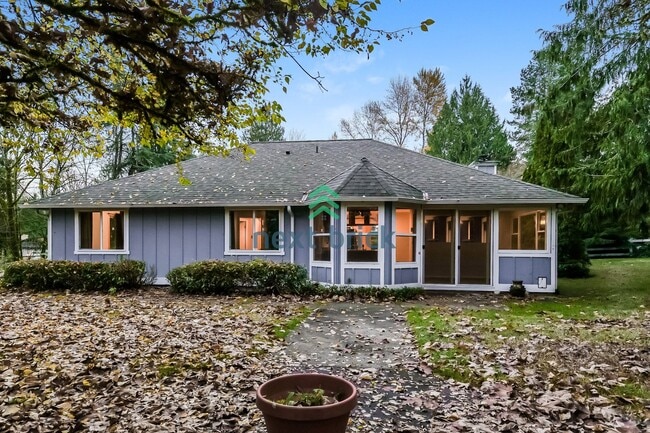 Building Photo - 3 Bed and 2 Bath Stunning Single-family Home is Available for Rent!