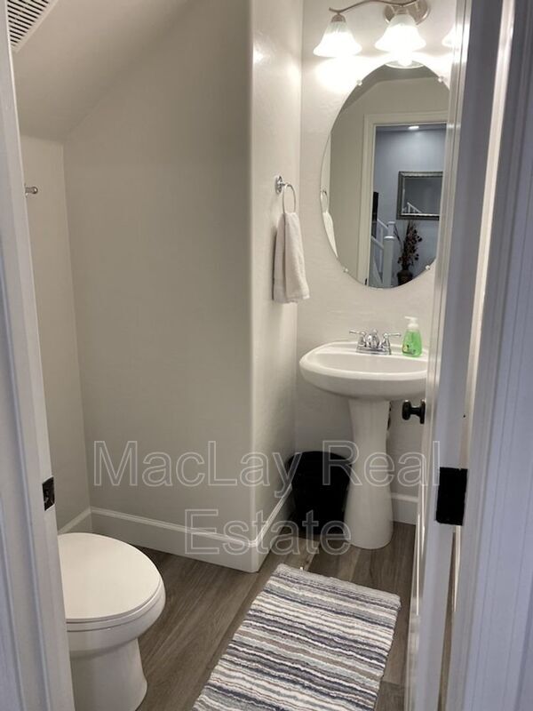 Building Photo - 2631 S Key Biscayne Dr